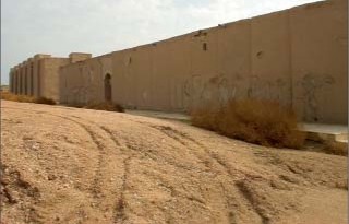 Babilonia danni per tracce di veicoli Iraqcrisis